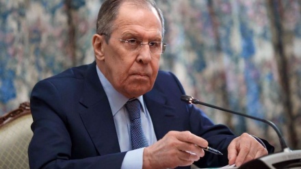 Lavrov: Rusia qëndron kundër çdo përpjekjeje për të minuar integritetin territorial të Sirisë