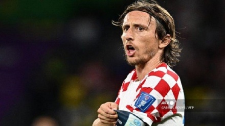 Serbët i vranë gjyshin më 18 dhjetor, Modric synon finalen për të: Nga lart bën tifo për mua