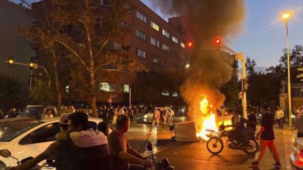 Iran thwarts influx of smuggled weapons amid riots