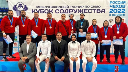 世界男子相撲選手権で、イラン代表チームが2位