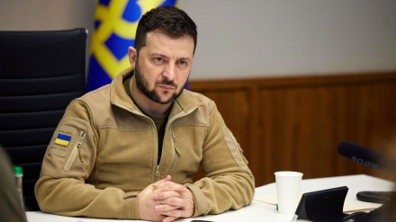 Володимир Зеленский: чиқиш тақиқланган