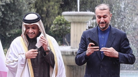 Telefonat von Außenministern der Islamischen Republik Iran und Katars