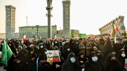 (FOTO) Iran, si commemora l'evento 