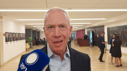 גלנט מנהל מדיניות התעלמות וסחבת מול דרישות האופוזיציה