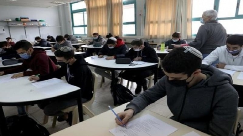 אינדוקטרינציה גזענית לדורות