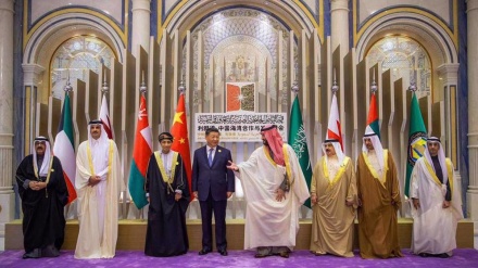 China's Xi calls for oil trade in yuan at Persian Gulf summit in Riyadh