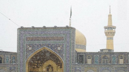 نخستین برف پاییزی مشهد را سپید پوش کرد