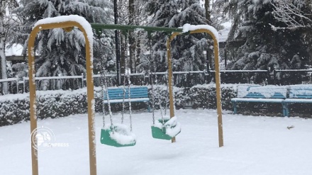 テヘランで初雪を観測