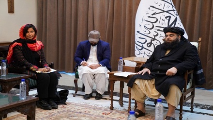  اظهارات معاون سیاسی رئیس حکومت طالبان در مورد حقوق زنان در افغانستان