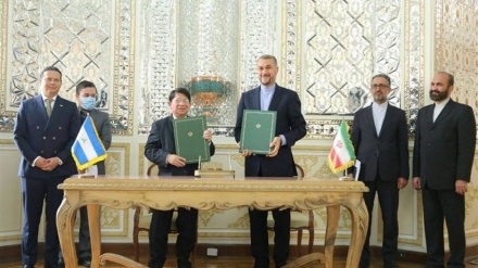 שרי החוץ של איראן וניקרגואה חתמו על תוכנית לשיתוף הפעולה