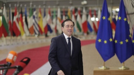 Madrid, 'iniziativa su migranti, contatti con Roma e Parigi'