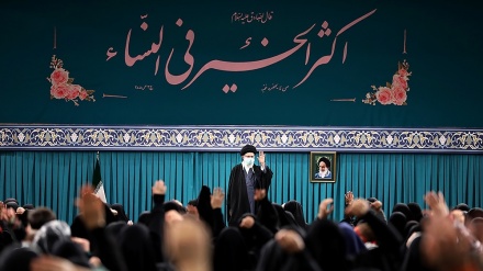 دیدار جمعی از بانوان فرهیخته ایران با رهبر معظم انقلاب اسلامی