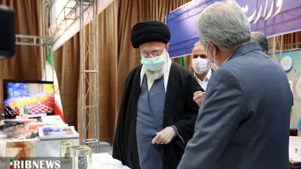 بازدید سه ساعته رهبر معظم انقلاب از نمایشگاه توانمندی‌های تولید داخل (تکمیلی)
