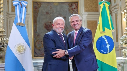 ブラジル大統領、対アルゼンチン貿易促進で「共通通貨」構想を提案