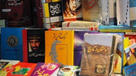 طالبان کتاب‌های «خلاف ارزش‌های اسلامی» را جمع‌آوری می‌کنند