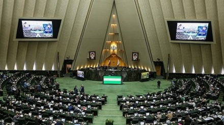 מועצת השורא הוקיעה את המגזין הצרפתי