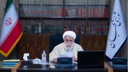 Аятолла Джаннати: Недавние действия Запада являются продолжением их неудачных попыток остановить исламский Иран