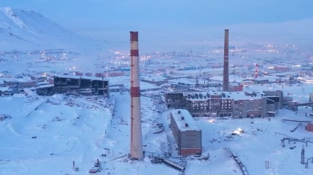 Солтүстік Сібірдегі биік құрылыстың қирау сәті