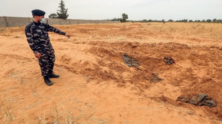 Libia: trovata fossa comune con 18 corpi 