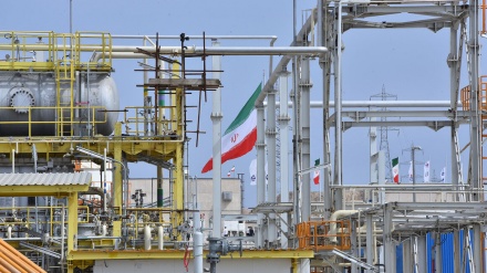 イランの石油輸出量が国家予算での予測を超える