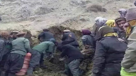 کارگران طلای معدن بدخشان هنوز زیر آوارند