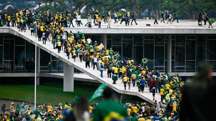 ブラジル前法相逮捕が発令、最近の議事堂襲撃めぐり