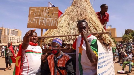 Burkina Faso, manifestazioni contro Francia: fuori le truppe di Parigi