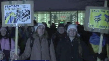 Amerika'nın savaş çığırtkanlığı Almanya'da protesto edildi