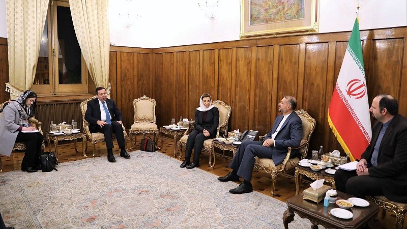 Suriye Cumhurbaşkanı özel danışmanı ile İran dışişleri bakanı görüştü