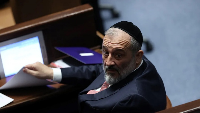 נתניהו מפרק את השלטון של ישראל