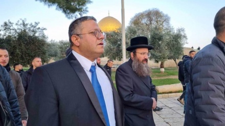 Ribuan Pemukim Zionis Serbu Masjid Al-Aqsa