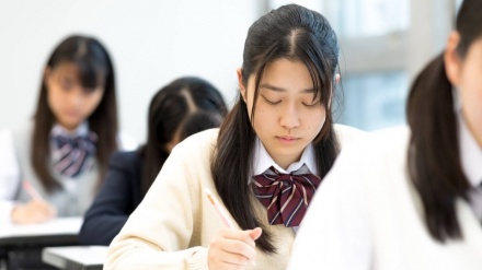 東京で中学三年生の全日制高校希望者が9割切る