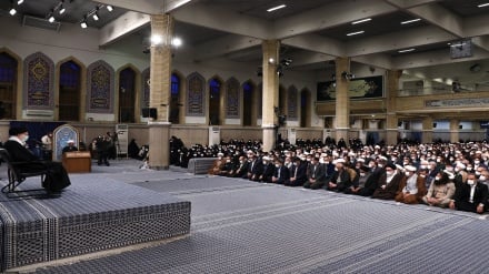 İmom Xameneyi bə koqəri sinfi hartərəfinə dastəq;fəhləon cəmyəti sabitəti iyən dəvominəti sutunonin.