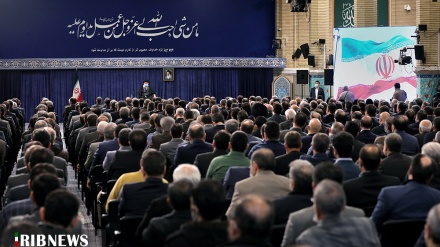 İstehsolçiyon iyən bə elmi əsos bıə şirkəton i qrupi de İnğılobi  Ali lideri vindemon