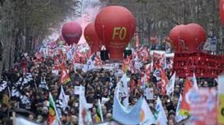 Francia: Manifestazioni anti riforma pensione