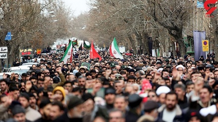 Rezoluta përfundimtare e marshit protestues të popullit iranian kundër fyerjeve ndaj autoritetit fetar
