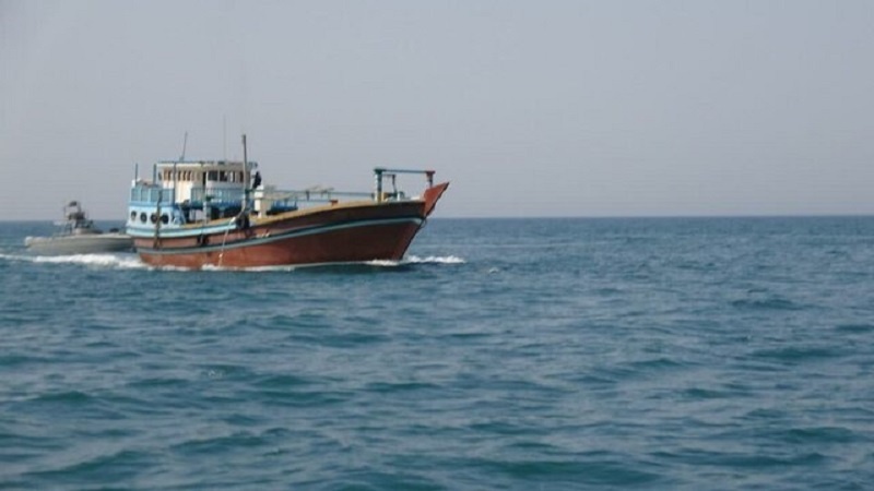 توقیف شناور حامل ۹۰ هزار لیتر سوخت قاچاق در آبهای خلیج‌فارس