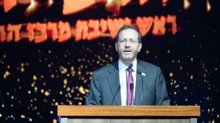הרצוג מגיב לקריאות הבוז: מנסה ליצור שיח שיניב תוצאות