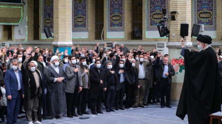 Rahbar Bertemu Para Penyair Ahlul Bait