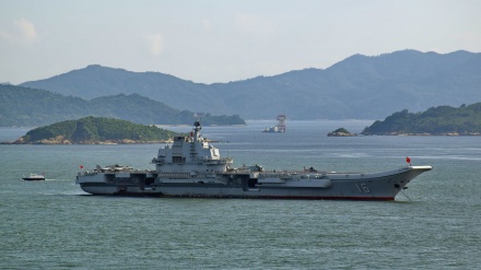 中国海軍空母「遼寧」沖縄本島と宮古島の間を通過　戦闘機等の発着艦が約320回