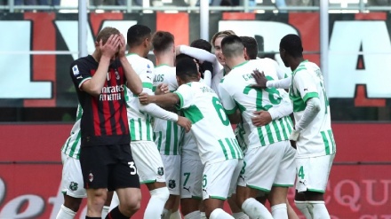 Calcio, Serie A: Milan umiliato dal Sassuolo: 2-5