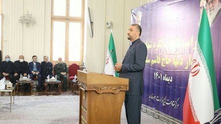 Ministri i jashtëm i Iranit thekson ndjekjen e rastit të vrasjes së dëshmorit Sulejmani  në instancat ndërkombëtare
