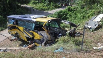 塞内加尔两辆公交车相撞 造成至少40人死亡