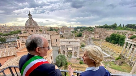 Italia; Von der Leyen a Roma