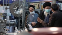 イラン最高指導者が、国内各産業関連見本市を視察