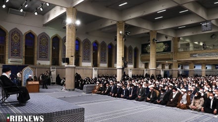 De İroni Yolə Rəhbəri Ğomi ğəhrəmonə milləti vindemon