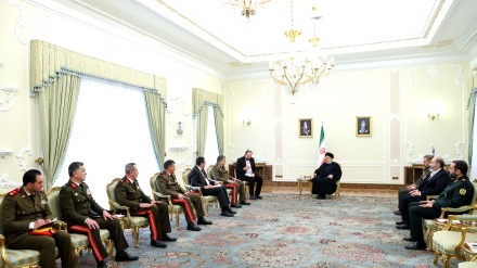 Presidenti Raisi: Marrëdhëniet midis Iranit dhe Sirisë bazohen në frymën e rezistencës