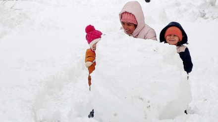 Salju Turun di Sanandaj, Masyarakat Gembira (2)