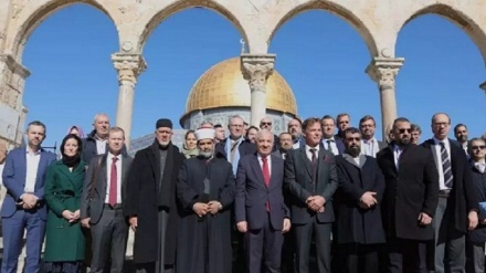Regjimi sionist irritohet me vizitën e delegacionit evropian në Xhaminë Al-Aksa