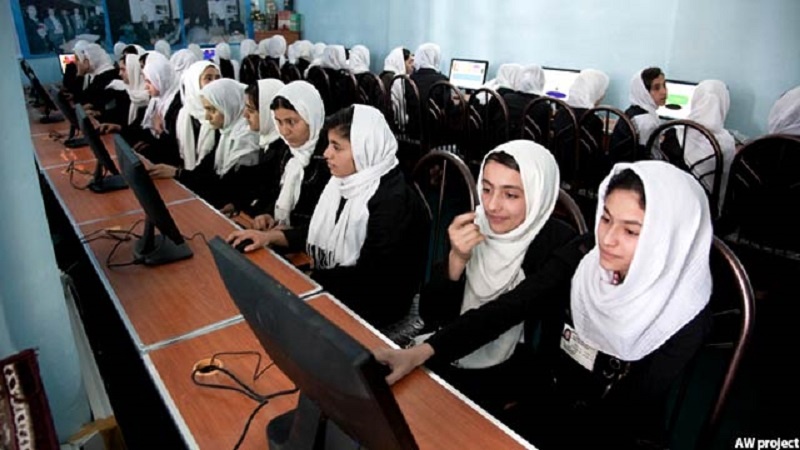 آلمان زمینه تحصیل را برای ۵ هزار دختر افغان فراهم می‌کند
